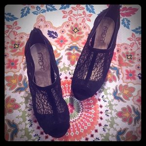 Black Wedges (opentoe)